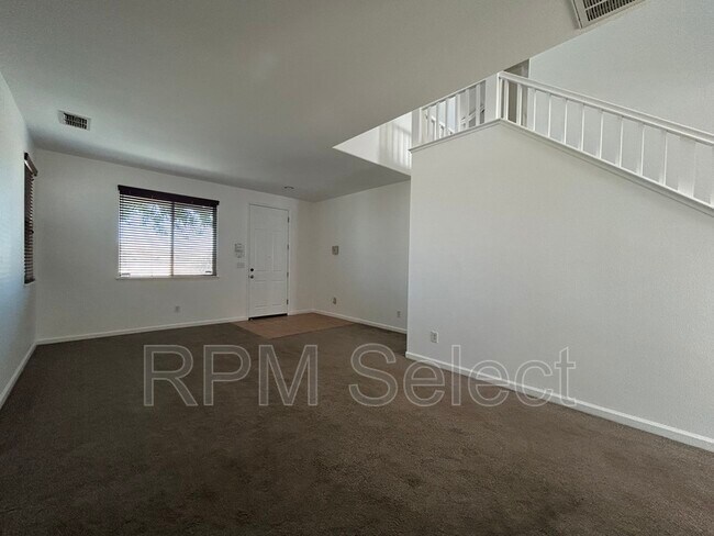 Foto del edificio - 35 Seatuck Ct