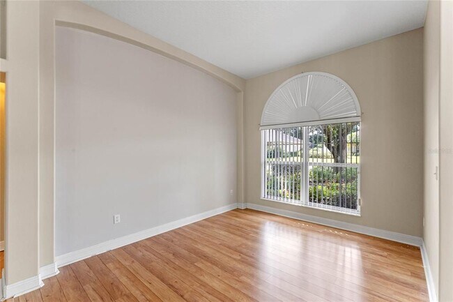 Building Photo - 124 Breezewood Dr