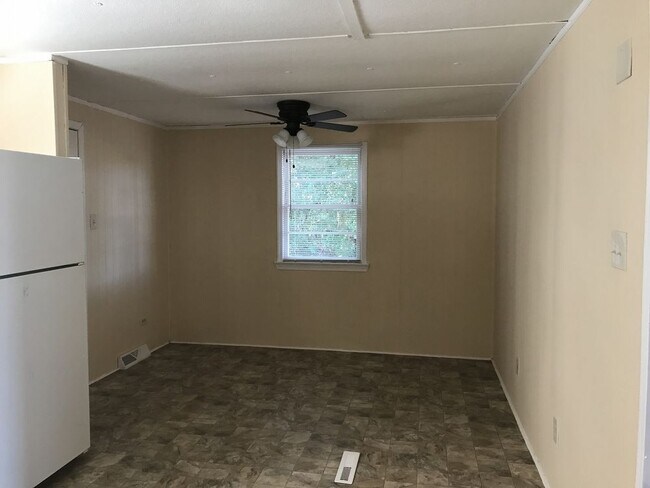 Foto del edificio - 2628 Rocky Branch Rd