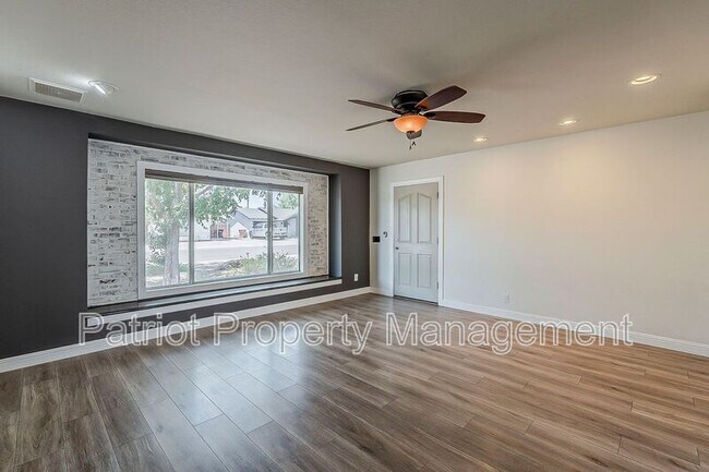 Foto del edificio - 3901 N 83rd St