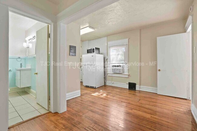 Foto del edificio - 472 S Lincoln St