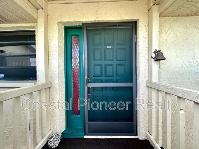 Building Photo - 642 Yardarm Dr