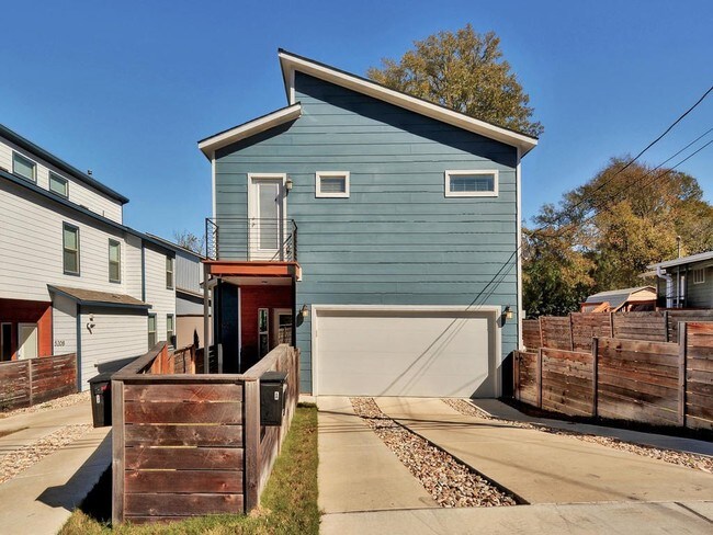Building Photo - 5300 Samuel Huston Ave
