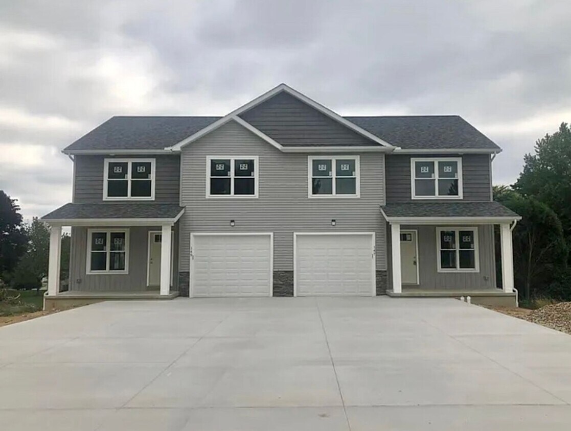 Foto principal - 149 Southpark Dr