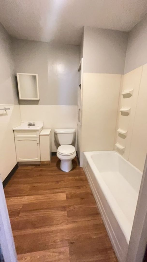 Building Photo - 1611 S Madison St