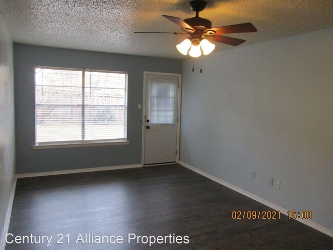 Building Photo - 3 br, 2 bath House - 6318 Onyx Drive South