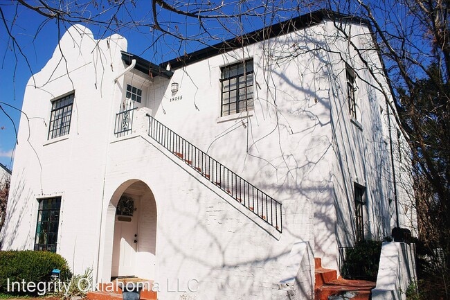 Building Photo - 2 br, 1 bath House - 1824 1/2 Carey Place