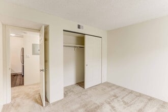 Interior Photo - Americana Lakewood Apartments