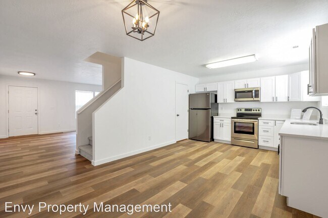 Building Photo - 3 br, 2 bath House - 2037 N. 2165 W.