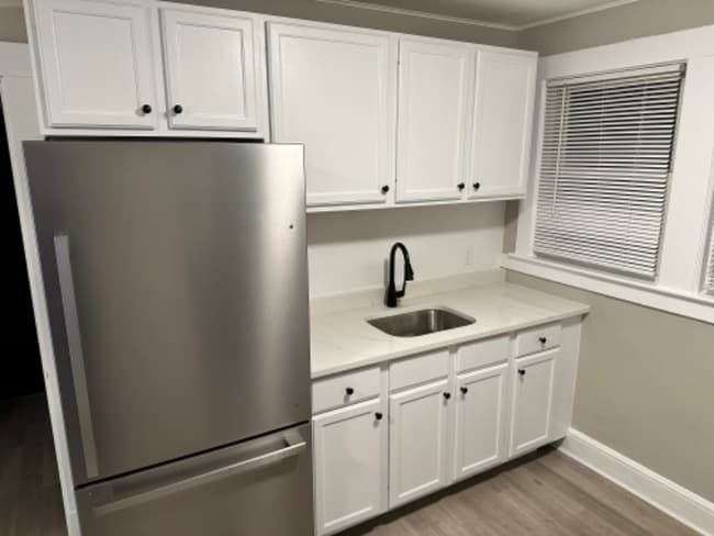 Photo - 1083 Main St Apartment