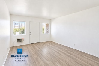 Building Photo - 7117 Fulton Ave