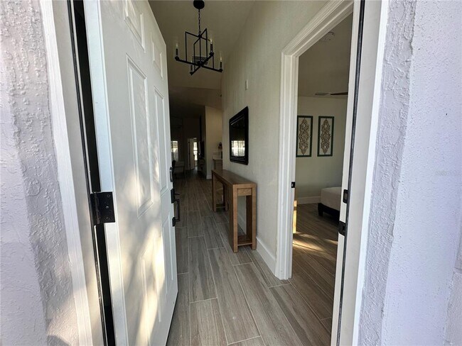 Foto del edificio - 17410 Woodcrest Way
