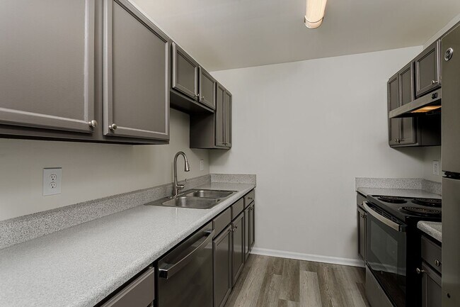 Hollin Ct 1 dormitorio - The Oakley at Spring Creek