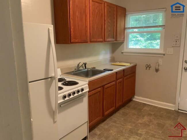 Foto del edificio - 304 Tunnel Blvd