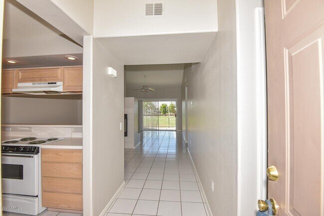 Foto del edificio - 7101 W Beardsley Rd