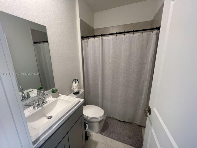 Foto del edificio - 425 NE 5th Pl