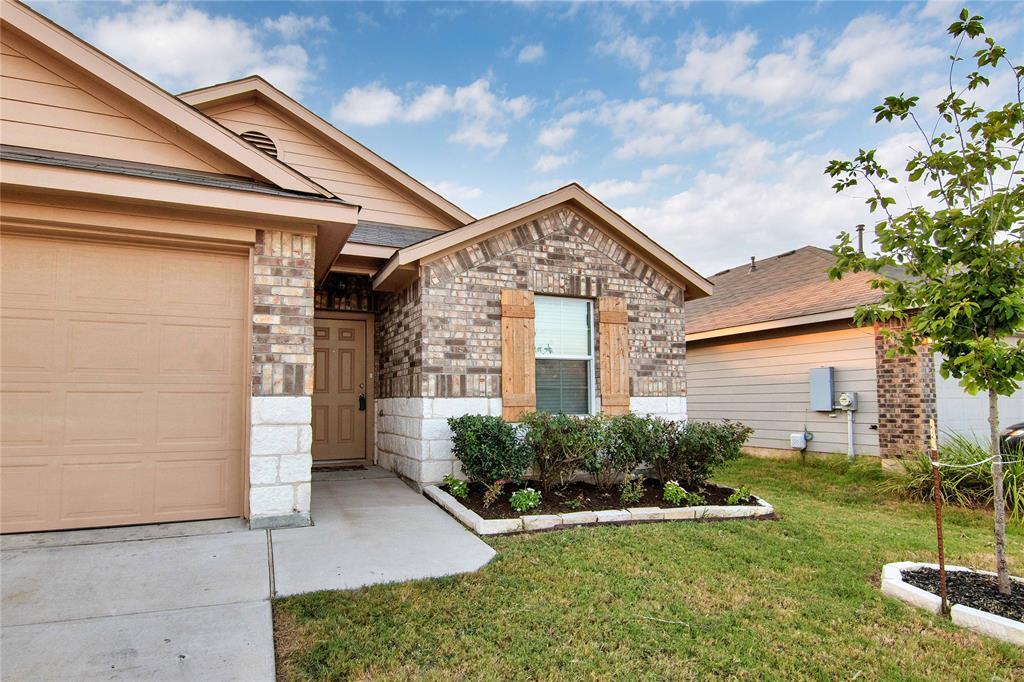 Foto principal - 704 Red Tails Dr