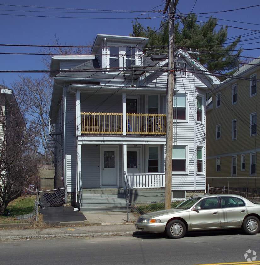 Building Photo - 291-293 Whittenton St