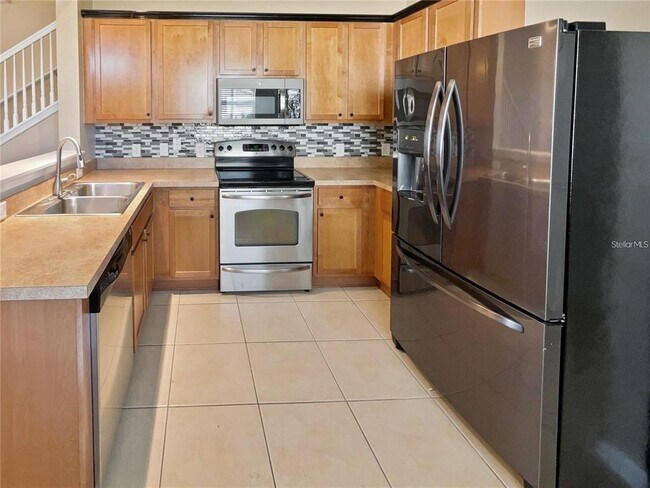Building Photo - 4970 SW 45th St