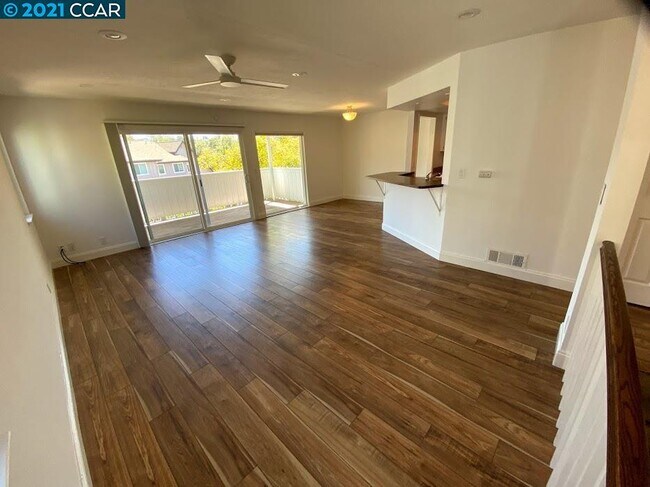 Building Photo - 708 Tampico