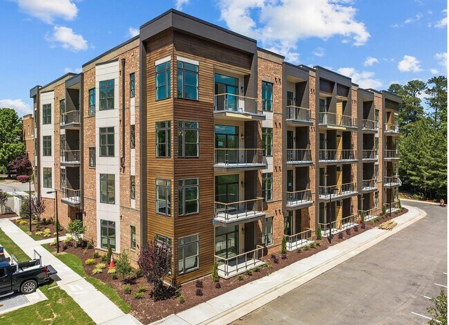 Foto del edificio - 2441 Campus Shore Dr