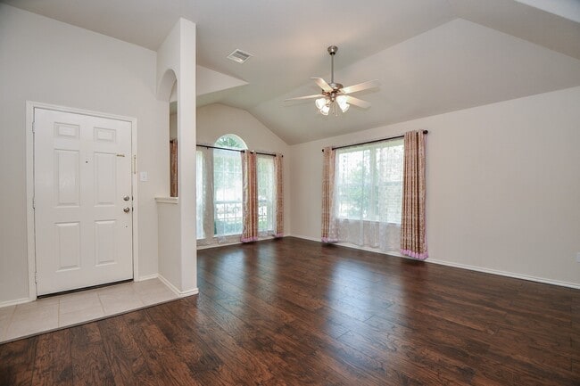 Building Photo - 1151 Crestmont Pl Loop