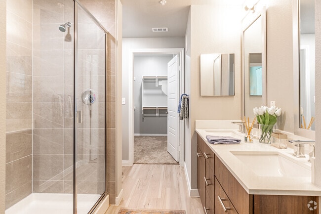 Bathroom - Beacon on Westmoreland