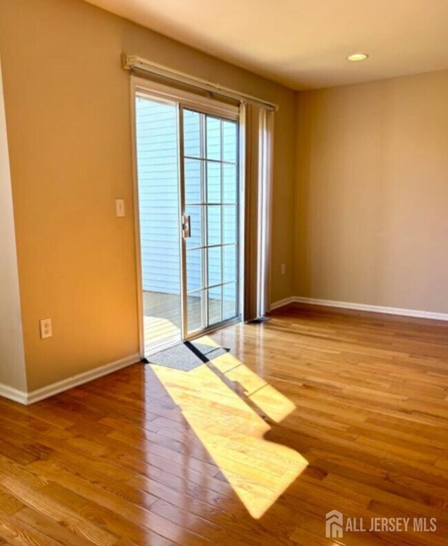 Foto del edificio - 39 Rozalyn Ln