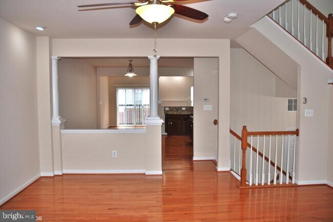 Building Photo - 23523 Forest Haven Way