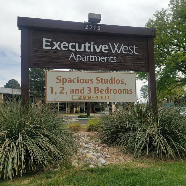 Foto del edificio - Executive West - Senior Community