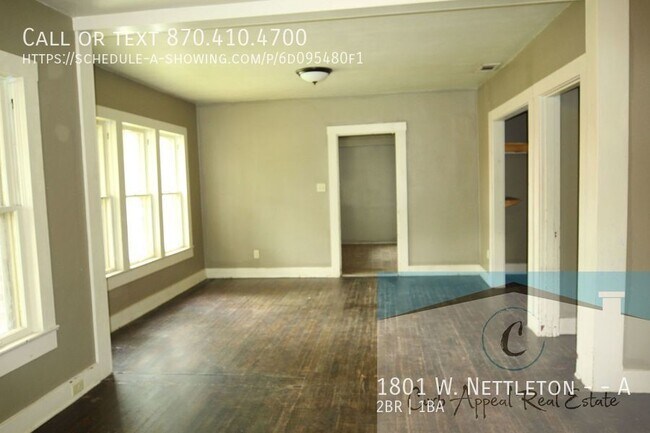 Building Photo - Recently renovated 2 bed/1 bath apartment ...