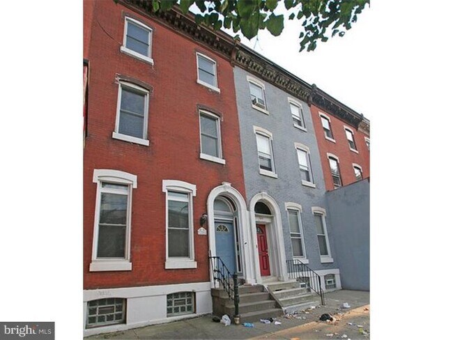 Foto del edificio - 2808 W Girard Ave
