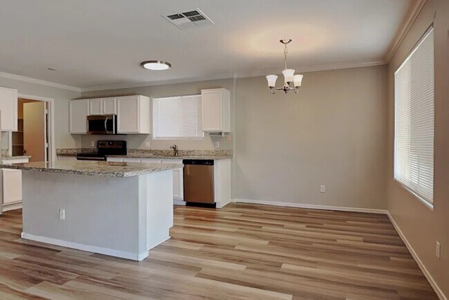 Foto del edificio - 6861 W Townley Ave