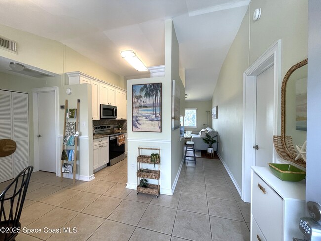 Building Photo - 410 Beach Park Ln