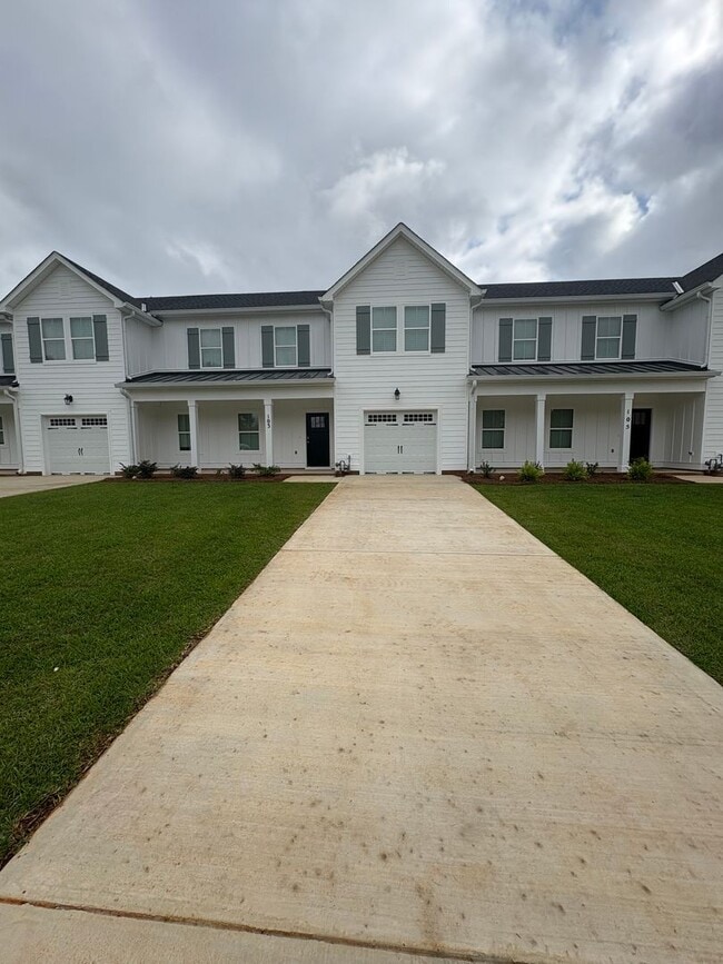 Building Photo - 103 Alva Ct