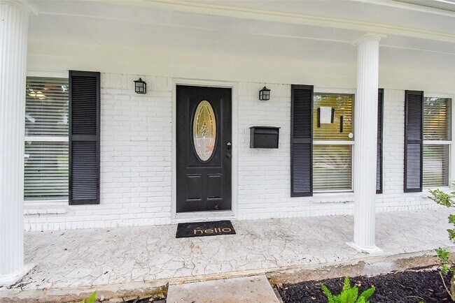 Foto del edificio - 4947 Cheena Dr