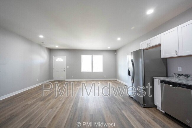 Foto del edificio - 1531 N Kealing Ave