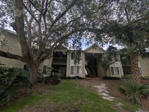 Building Photo - 3550 Sable Palm Ln
