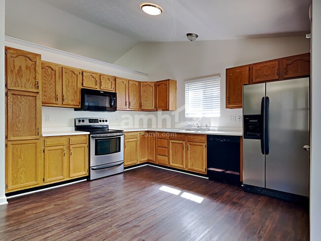 Building Photo - 4645 Bluejay Ct