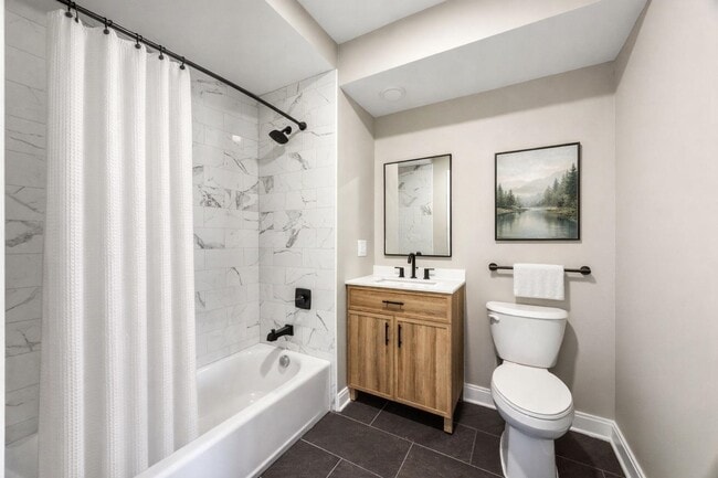 Building Photo - 558 Communipaw Ave