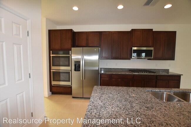 Building Photo - 6 br, 4.5 bath House - 4836 Gilded Jewel D...