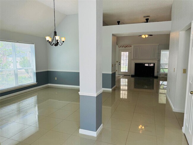 Foto del edificio - 3015 Country Club Blvd