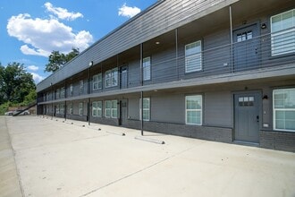 Building Photo - 3448 Elgin St