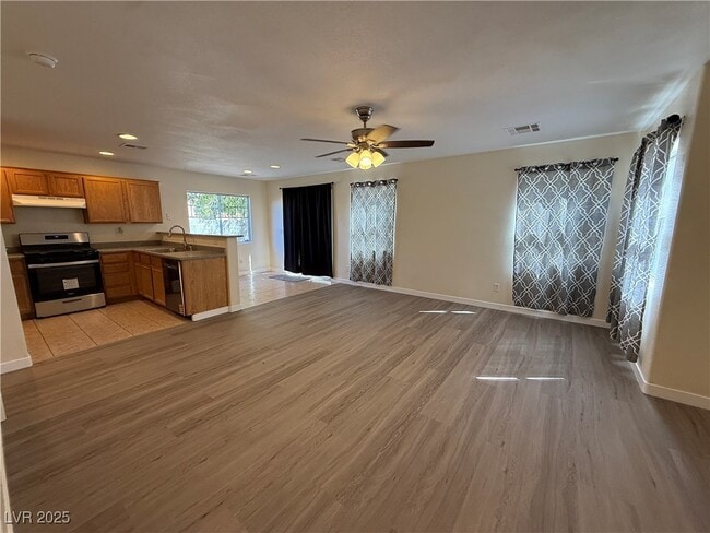 Building Photo - 1072 Valetta Flat Ave