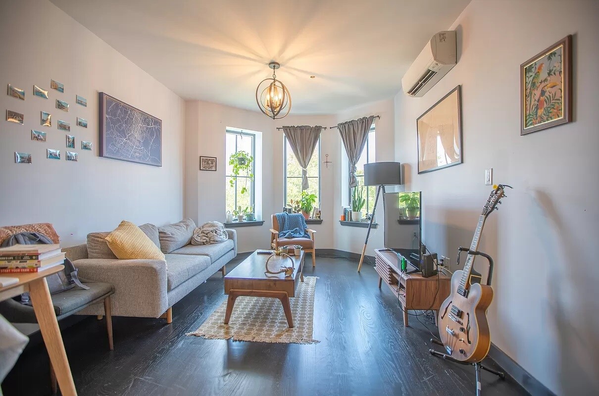 Foto principal - 1294 Park Pl