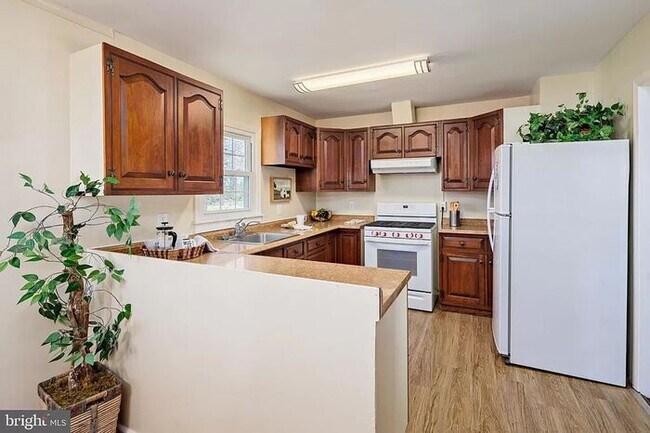 Building Photo - 3059 Evans Rd