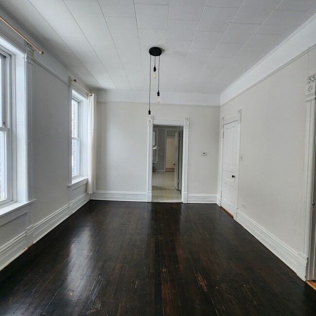 Foto del edificio - 1222 N Campbell Ave