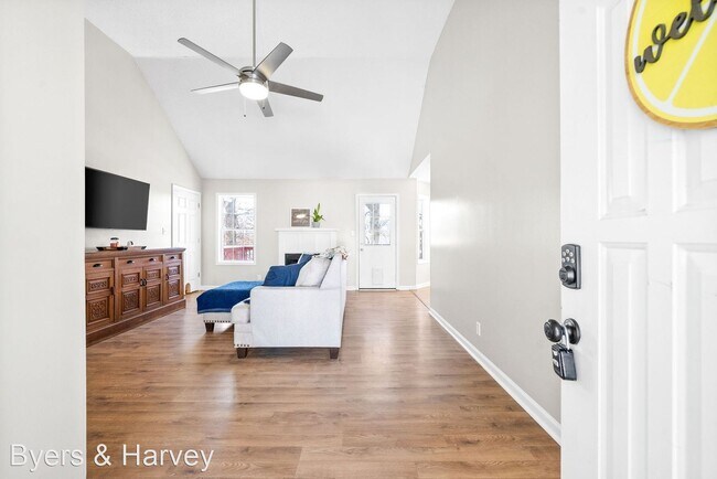 Foto del edificio - 3 br, 2 bath House - 1547 West Barrywood C...