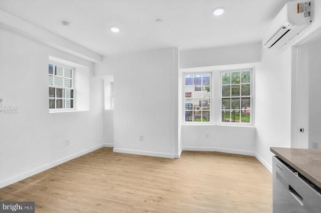 Building Photo - 7037 Ridge Ave