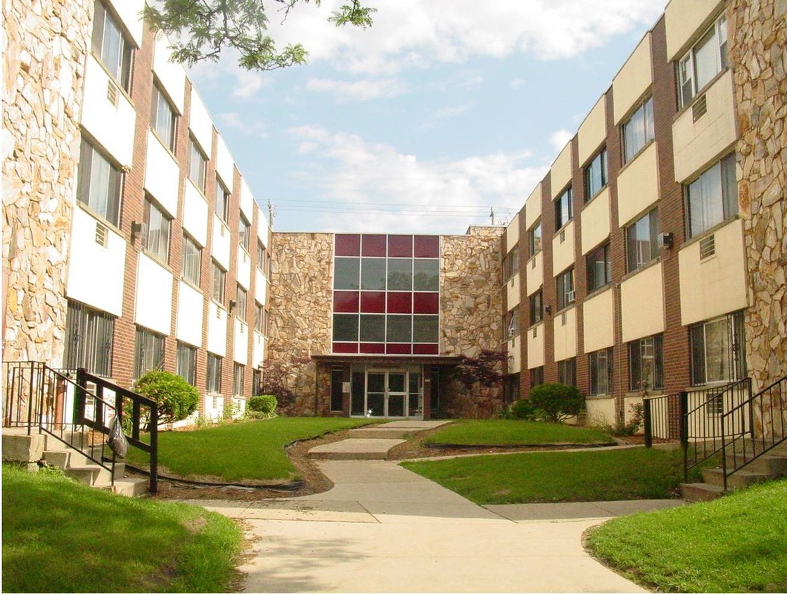 Building Photo - City Square Apartments